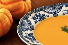SOPA DE ABÓBORA COM ESPECIARIAS